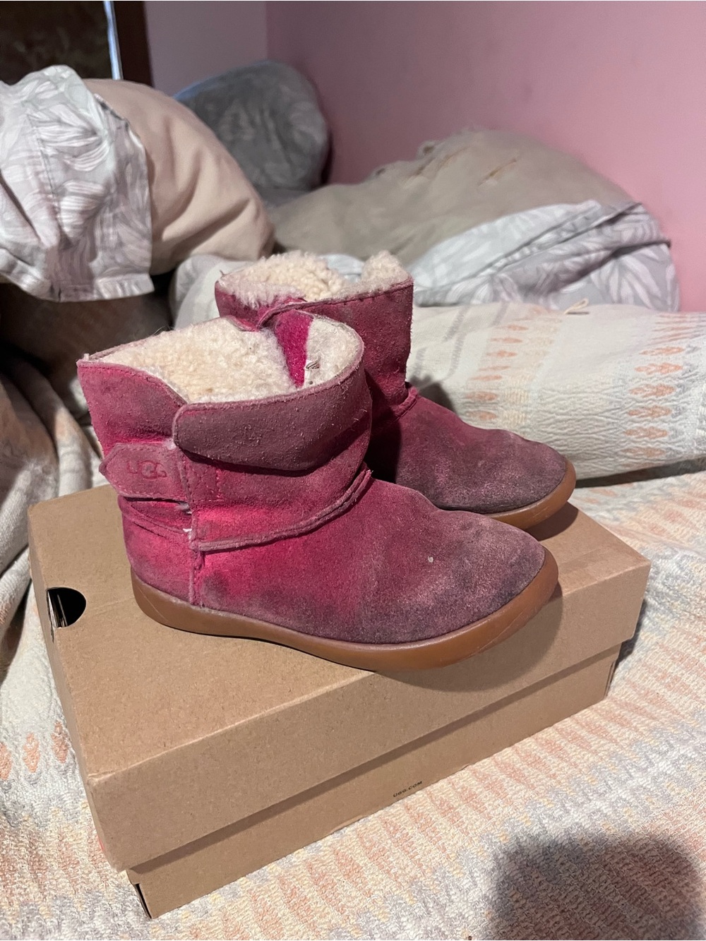 Ugg keelan